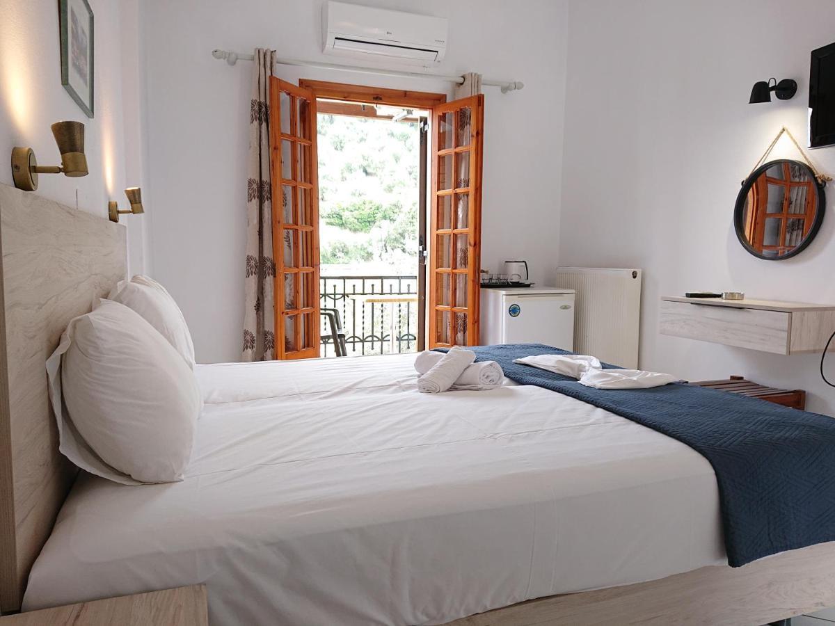 Hotel Postman'S House à Parga Extérieur photo