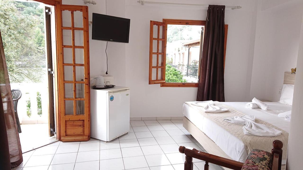 Hotel Postman'S House à Parga Extérieur photo